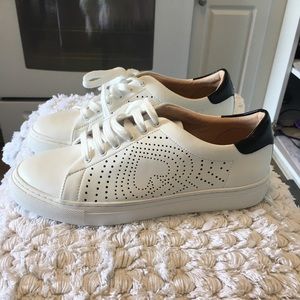 Kate spade white Aaron leather low top sneaker!
